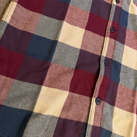 Vans Flannel - Picture 2 of 6